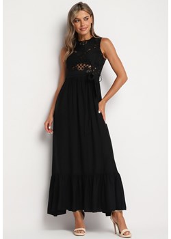 Czarna Sukienka o Rozkloszowanym Kroju z Ażurowym Zdobieniem Rivanta ze sklepu Born2be Odzież w kategorii Sukienki - zdjęcie 173898669