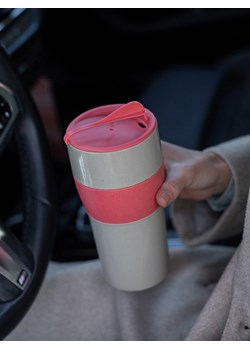 koziol Kubek termiczny &quot;Aroma To Go XL&quot; w kolorze kremowo-jasnoróżowym - 700 ml ze sklepu Limango Polska w kategorii Kubki termiczne - zdjęcie 173933175