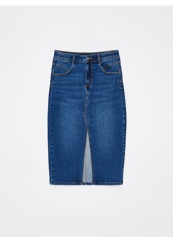 Mohito - Jeansowa spódnica midi - niebieski ze sklepu Mohito w kategorii Spódnice - zdjęcie 173956795