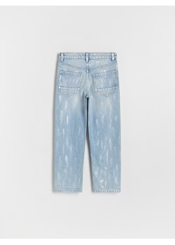 Reserved - Jeansy straight we wzory - niebieski ze sklepu Reserved w kategorii Spodnie dziewczęce - zdjęcie 173965977
