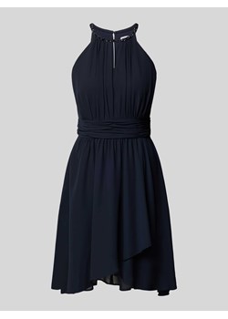 Sukienka koktajlowa z wiązaniem na szyi ze sklepu Peek&Cloppenburg  w kategorii Sukienki - zdjęcie 173969528