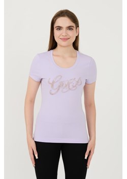 GUESS Lawendowy t-shirt Script, Wybierz rozmiar XL ze sklepu outfit.pl w kategorii Bluzki damskie - zdjęcie 173970115