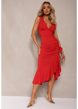 Czerwona Sukienka Koktajlowa z Różaną Aplikacją Falbaną i Marszczeniem Nrivia ze sklepu Renee odzież w kategorii Sukienki - zdjęcie 173980669