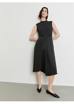 Gerry Weber Sukienka w kolorze czarnym ze sklepu Limango Polska w kategorii Sukienki - zdjęcie 173996758