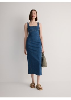 Reserved - Jeansowa sukienka midi na ramiączkach - niebieski ze sklepu Reserved w kategorii Sukienki - zdjęcie 174013948