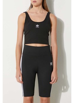 adidas Originals szorty damskie kolor czarny gładkie medium waist ze sklepu PRM w kategorii Szorty - zdjęcie 174031217