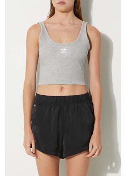 adidas Originals szorty IC5291 ESS Shorts damskie kolor czarny gładkie medium waist IC5291-CZARNY ze sklepu PRM w kategorii Szorty - zdjęcie 174031309