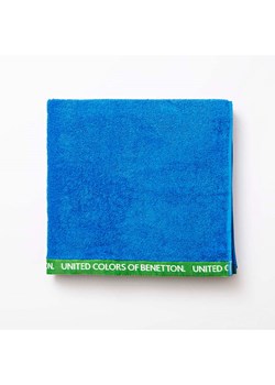 Benetton Ręcznik prysznicowy w kolorze niebieskim ze sklepu Limango Polska w kategorii Ręczniki - zdjęcie 174039825