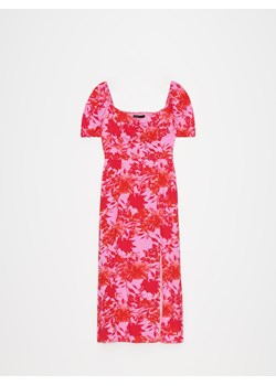 Mohito - Sukienka midi z wiskozy - mocny różowy ze sklepu Mohito w kategorii Sukienki - zdjęcie 174043886