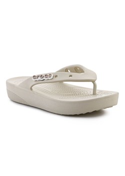 Japonki Crocs Classic Platform Flip 207714-2Y2 beżowy ze sklepu ButyModne.pl w kategorii Klapki damskie - zdjęcie 174056827