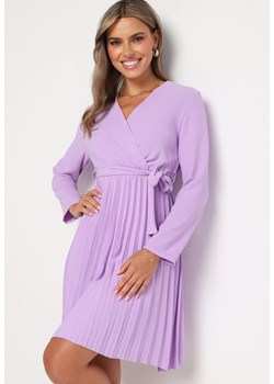 Jasnofioletowa Sukienka Plisowana z Kopertowym Dekoltem i Paskiem Minesia ze sklepu Born2be Odzież w kategorii Sukienki - zdjęcie 174061209