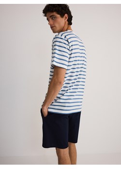 Reserved - Dwuczęściowa piżama w paski - jasnoniebieski ze sklepu Reserved w kategorii Piżamy męskie - zdjęcie 174062427
