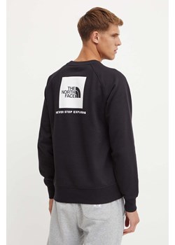 The North Face bluza Raglan Redbox Crew męska kolor czarny z nadrukiem NF0A89FAJK31 ze sklepu ANSWEAR.com w kategorii Bluzy męskie - zdjęcie 174062895