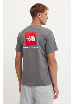 The North Face t-shirt S/S Redbox Tee męski kolor szary z nadrukiem NF0A87NPDYY1 ze sklepu ANSWEAR.com w kategorii T-shirty męskie - zdjęcie 174063319