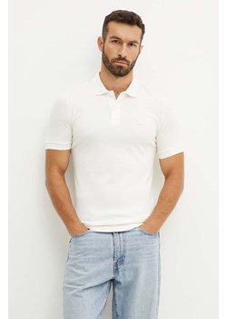 Calvin Klein Jeans polo męski kolor beżowy gładki ze sklepu ANSWEAR.com w kategorii T-shirty męskie - zdjęcie 174073218