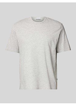 T-shirt o pudełkowym kroju Essentials ze sklepu Peek&Cloppenburg  w kategorii T-shirty męskie - zdjęcie 174096688