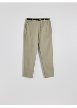 Reserved - Spodnie chino z paskiem - jasnozielony ze sklepu Reserved w kategorii Spodnie damskie - zdjęcie 174099619