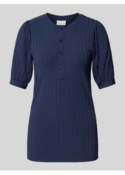 T-shirt ciążowy z fakturowanym wzorem model ‘LUCY LIA’ ze sklepu Peek&Cloppenburg  w kategorii Bluzki ciążowe - zdjęcie 174113168