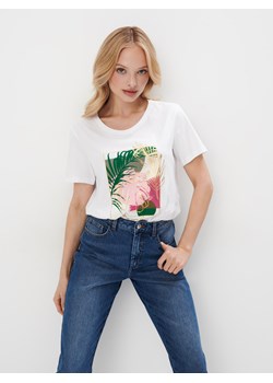 Mohito - T-shirt z roślinnym nadrukiem - biały ze sklepu Mohito w kategorii Bluzki damskie - zdjęcie 174114128