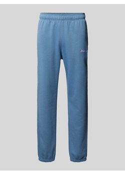 Spodnie dresowe o kroju regular fit z wyhaftowanym logo model ‘ELASTIC CUFF’ ze sklepu Peek&Cloppenburg  w kategorii Spodnie męskie - zdjęcie 174117178