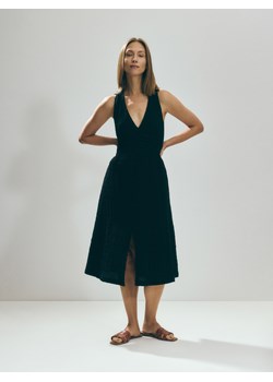 Reserved - Muślinowa sukienka midi - czarny ze sklepu Reserved w kategorii Sukienki - zdjęcie 174120366