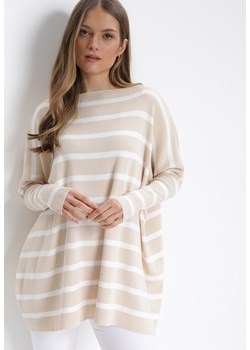 Beżowy Sweter Oversize w Paski z Rękawami Nietoperz Caelania ze sklepu Born2be Odzież w kategorii Swetry damskie - zdjęcie 174124128