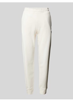Spodnie dresowe z elastycznym ściągaczem ze sklepu Peek&Cloppenburg  w kategorii Spodnie damskie - zdjęcie 174128509