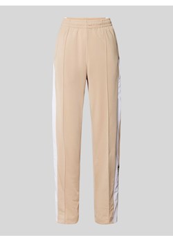 Spodnie sportowe z elastycznym pasem model ‘ADIBREAK’ ze sklepu Peek&Cloppenburg  w kategorii Spodnie damskie - zdjęcie 174140145