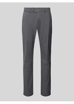 Spodnie materiałowe o kroju slim fit z kieszeniami z tyłu ze sklepu Peek&Cloppenburg  w kategorii Spodnie męskie - zdjęcie 174146366