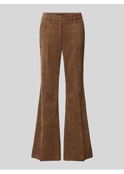 Spodnie sztruksowe z poszerzaną nogawką w kant ze sklepu Peek&Cloppenburg  w kategorii Spodnie damskie - zdjęcie 174146369