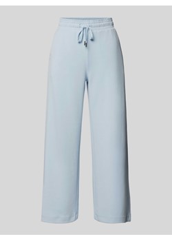 Spodnie dresowe z szeroką nogawką i tunelem ze sklepu Peek&Cloppenburg  w kategorii Spodnie damskie - zdjęcie 174146386