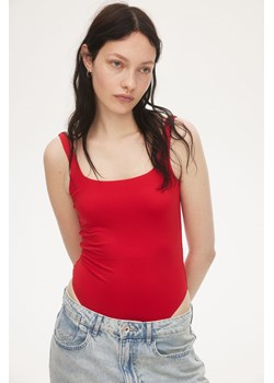 H & M - Body thong z głębokim dekoltem z tyłu - Czerwony ze sklepu H&M w kategorii Bluzki damskie - zdjęcie 174149137