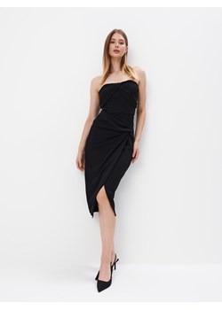 Mohito - Sukienka midi bez ramiączek - czarny ze sklepu Mohito w kategorii Sukienki - zdjęcie 174150307