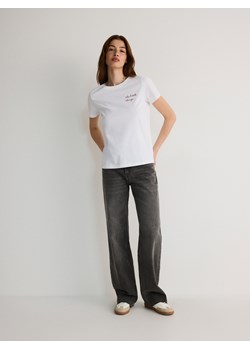 Reserved - T-shirt z haftem - biały ze sklepu Reserved w kategorii Bluzki damskie - zdjęcie 174150875