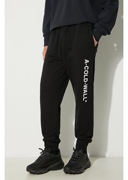 A-COLD-WALL* spodnie dresowe bawełniane Essential Logo kolor czarny z nadrukiem ACWMB096.-SLATE.GREY ze sklepu PRM w kategorii Spodnie męskie - zdjęcie 174175579