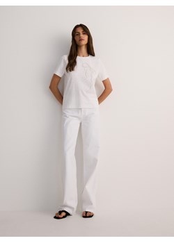 Reserved - T-shirt z aplikacją - biały ze sklepu Reserved w kategorii Bluzki damskie - zdjęcie 174176595