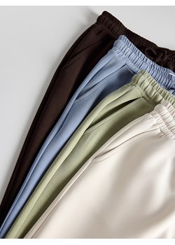 Reserved - Spodnie dresowe z modalem - jasnoniebieski ze sklepu Reserved w kategorii Spodnie damskie - zdjęcie 174179395