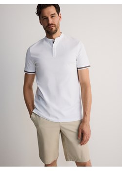 Reserved - Koszulka polo regular ze stójką - biały ze sklepu Reserved w kategorii T-shirty męskie - zdjęcie 174181008
