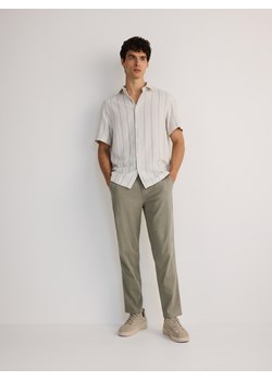 Reserved - Spodnie chino slim z lnem - miętowy ze sklepu Reserved w kategorii Spodnie męskie - zdjęcie 174181246