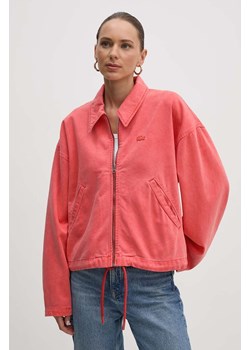 Lacoste kurtka jeansowa damska kolor czerwony przejściowa oversize ze sklepu ANSWEAR.com w kategorii Kurtki damskie - zdjęcie 174285129