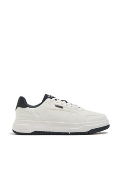 Cropp - Białe sneakersy z czarnymi elementami - biały ze sklepu Cropp w kategorii Buty sportowe damskie - zdjęcie 174288919