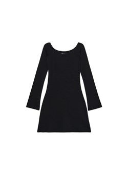 Cropp - Czarna sukienka mini z rękawami flare - czarny ze sklepu Cropp w kategorii Sukienki - zdjęcie 174289017