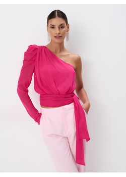 Mohito - Różowa bluzka na jedno ramię - mocny różowy ze sklepu Mohito w kategorii Bluzki damskie - zdjęcie 174293526