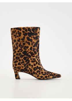 Reserved - Skórzane botki ze zwierzęcym wzorem - wielobarwny ze sklepu Reserved w kategorii Botki - zdjęcie 174329859