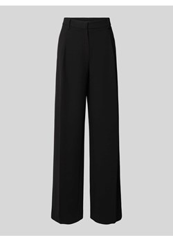 Spodnie materiałowe z szeroką nogawką i zakładkami w pasie model ‘Chaja’ ze sklepu Peek&Cloppenburg  w kategorii Jeansy damskie - zdjęcie 174370978