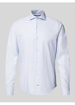 Koszula biznesowa o kroju slim fit z kołnierzykiem typu kent ze sklepu Peek&Cloppenburg  w kategorii Koszule męskie - zdjęcie 174372845