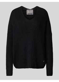Sweter z dzianiny z dekoltem w serek model ‘THORA’ ze sklepu Peek&Cloppenburg  w kategorii Swetry damskie - zdjęcie 174373066