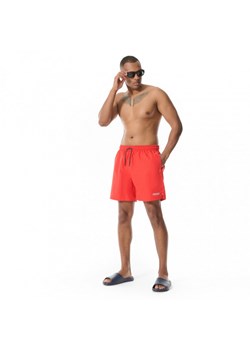 Męskie spodenki  plażowe Prosto Shorts Basy - czerwone ze sklepu Sportstylestory.com w kategorii Kąpielówki - zdjęcie 174387677