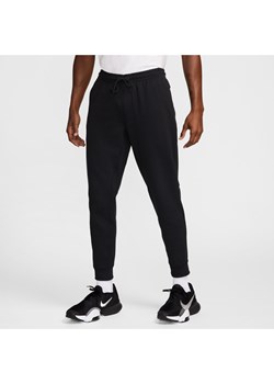 Męskie uniwersalne joggery Dri-FIT UV Nike Primary - Czerń ze sklepu Nike poland w kategorii Spodnie męskie - zdjęcie 174505768