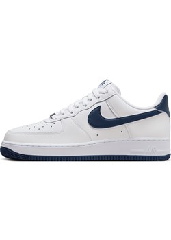 Buty męskie Nike Air Force 1 '07 - Biel ze sklepu Nike poland w kategorii Buty sportowe męskie - zdjęcie 174506156